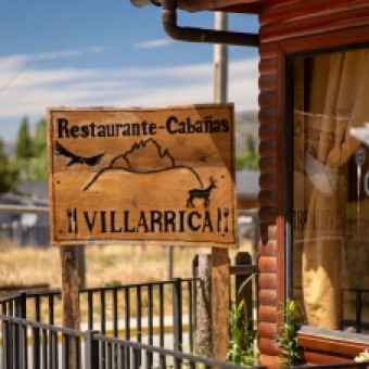 ruta del sol;.Restaurante Villarrica en Villa Cerro Castillo